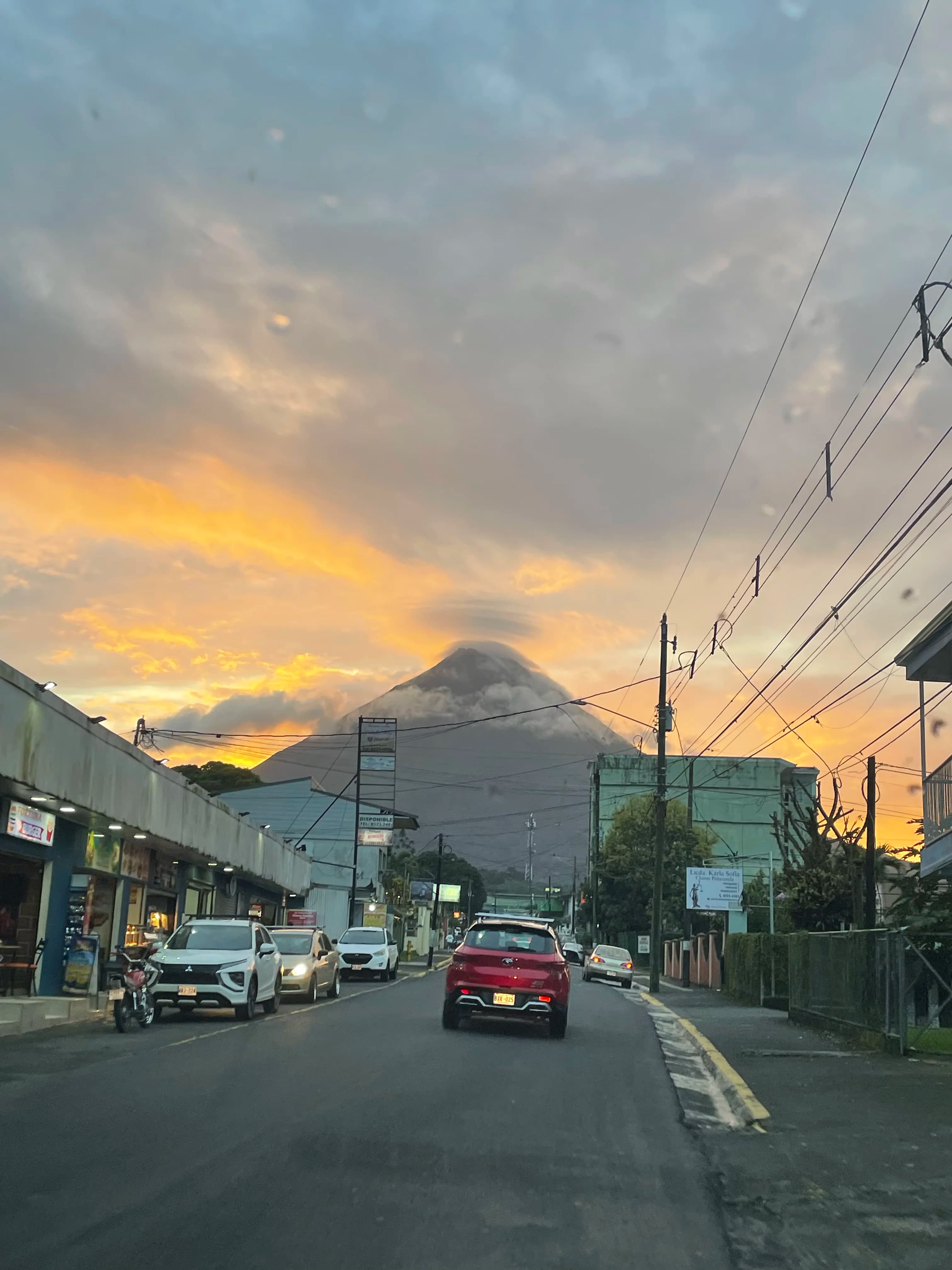 La Fortuna and volcano
